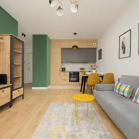 شقة With Parking And Balcony In Mokotow By Renters *