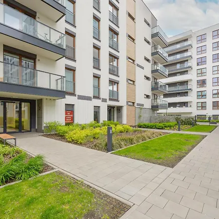 شقة With Parking And Balcony In Mokotow By Renters *
