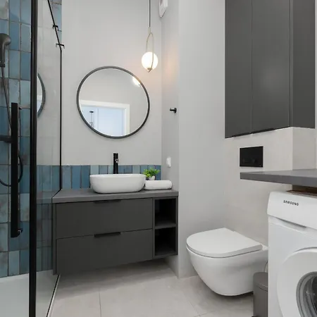 With Parking And Balcony In Mokotow By Renters