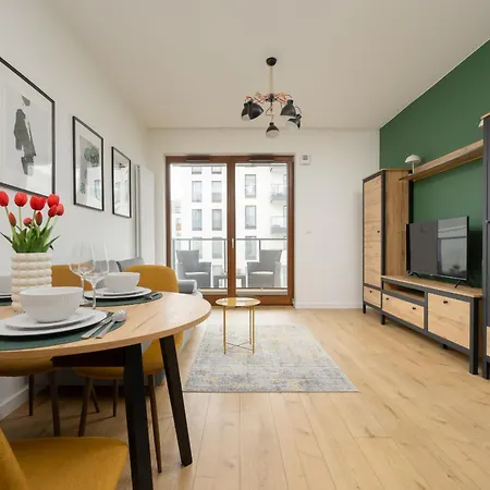 شقة With Parking And Balcony In Mokotow By Renters وارسو